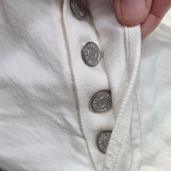 AGOLDE Parker High Rise White Denim Cutoff Shorts A026B-1183 Size 24 - Picture 7 of 8